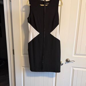 Ellen Tracy Black and White Geometric Mini Dress